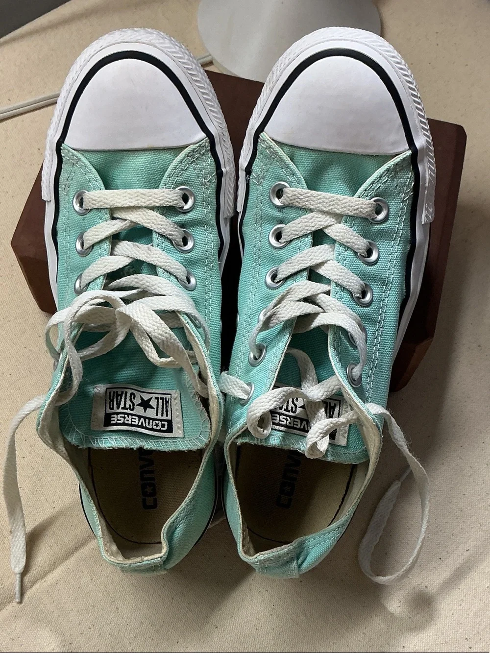 Converse Kids Low-Top Canvas Sneakers in Mint and White size 5